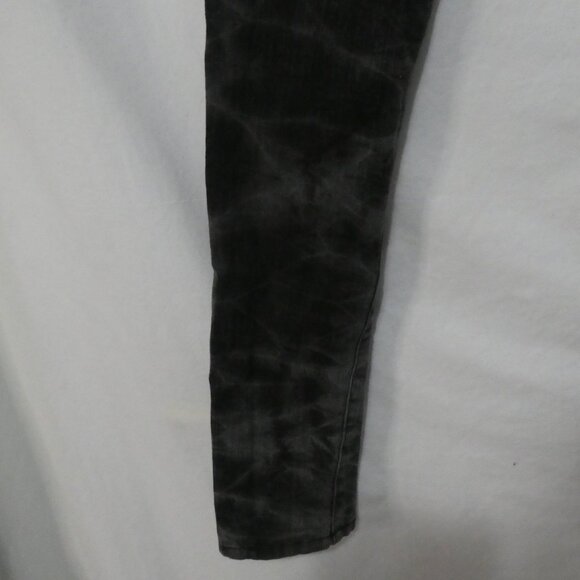 FOREVER 21 | size 29 | Chic Grey Tie-Dye Pants - Picture 15 of 16